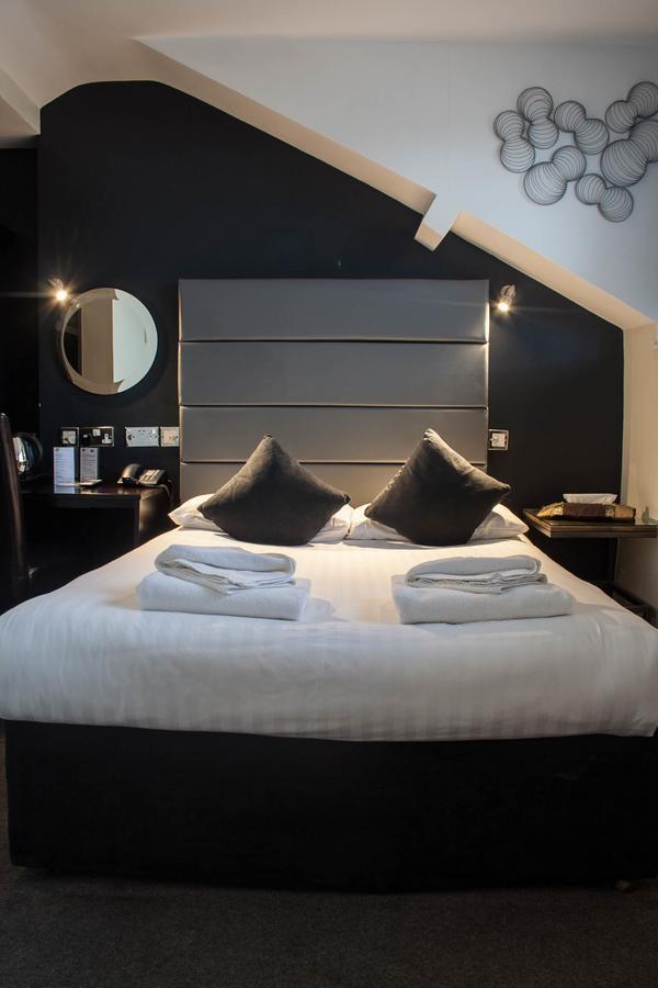 Отель The Studley 4*